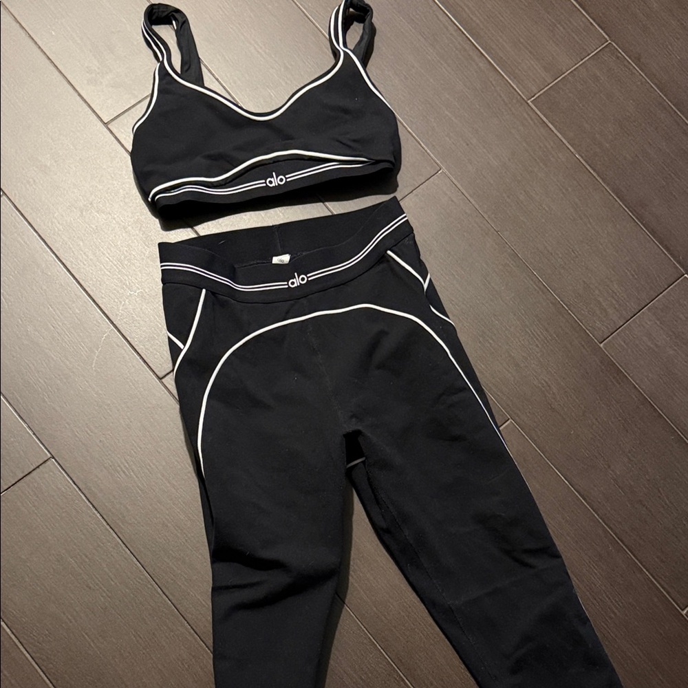 Alo Heart Throb Set